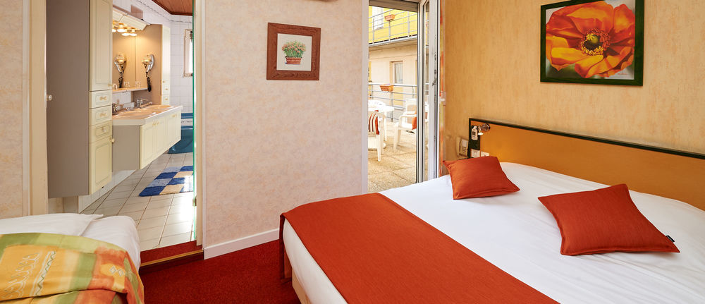 Hotel De L'Ill Страсбург Экстерьер фото